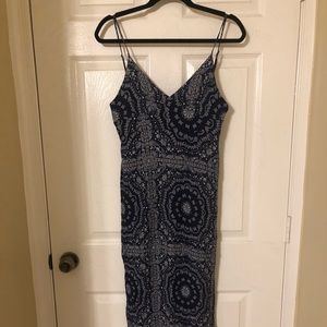 Forever 21 blue and white maxi dress small